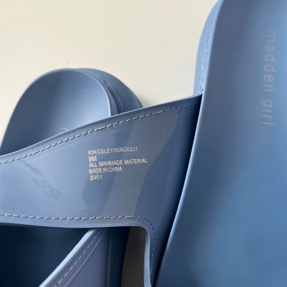 Madden Girl Shoes Nib Blue Madden Girl Kingsley Platform Footbed